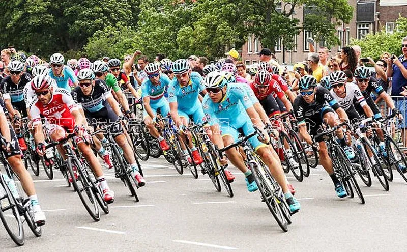 万向注册百度集团王智鹏足球运动员：职业生涯、荣誉和个人资料一览